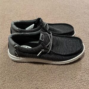 Mens Hey Dudes size 12